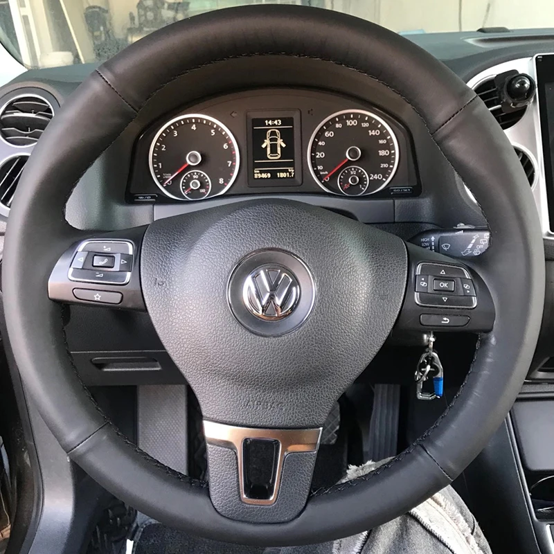 Handmade Sewing Car Steering Wheel Cover for Volkswagen Golf 6 Mk6 Polo Sagitar Bora Santana Jetta Genuine Leather Accessories
Handmade Sewing Car Steering Wheel Cover for Volkswagen Golf 6 Mk6 Polo Sagitar Bora Santana Jetta Genuine Leather Accessories
