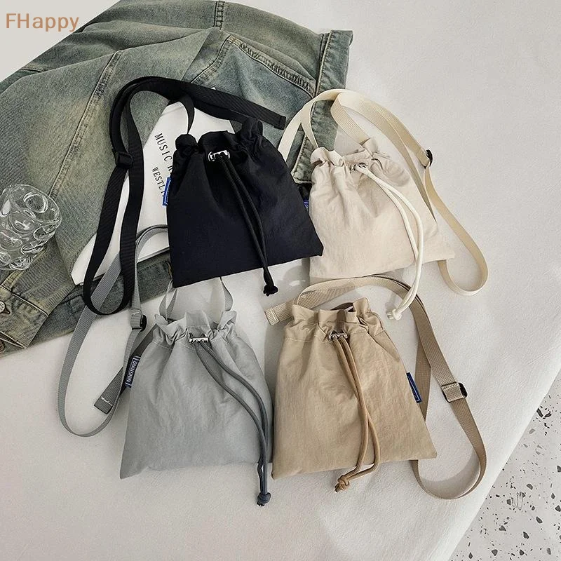 New Nylon Drawstring Large Capacity Shoulder Bag Simple Women Tote Bags Cell Phone Purse Pouch Versatile Reusable Crossbody Bags
New Nylon Drawstring Large Capacity Shoulder Bag Simple Women Tote Bags Cell Phone Purse Pouch Versatile Reusable Crossbody Bags