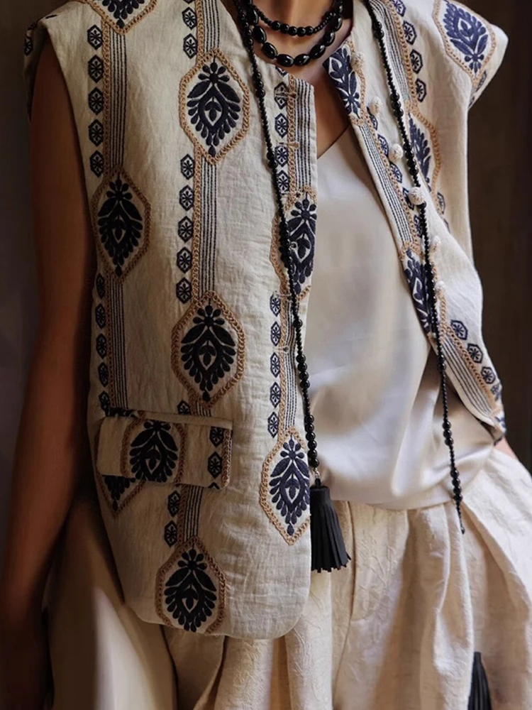 New Chinese Sle Heavy Embroidery Cotton Linen Svel Vest Women's Summer 2025 Loose Layering Top Button round Ne
New Chinese Sle Heavy Embroidery Cotton Linen Svel Vest Women's Summer 2025 Loose Layering Top Button round Ne