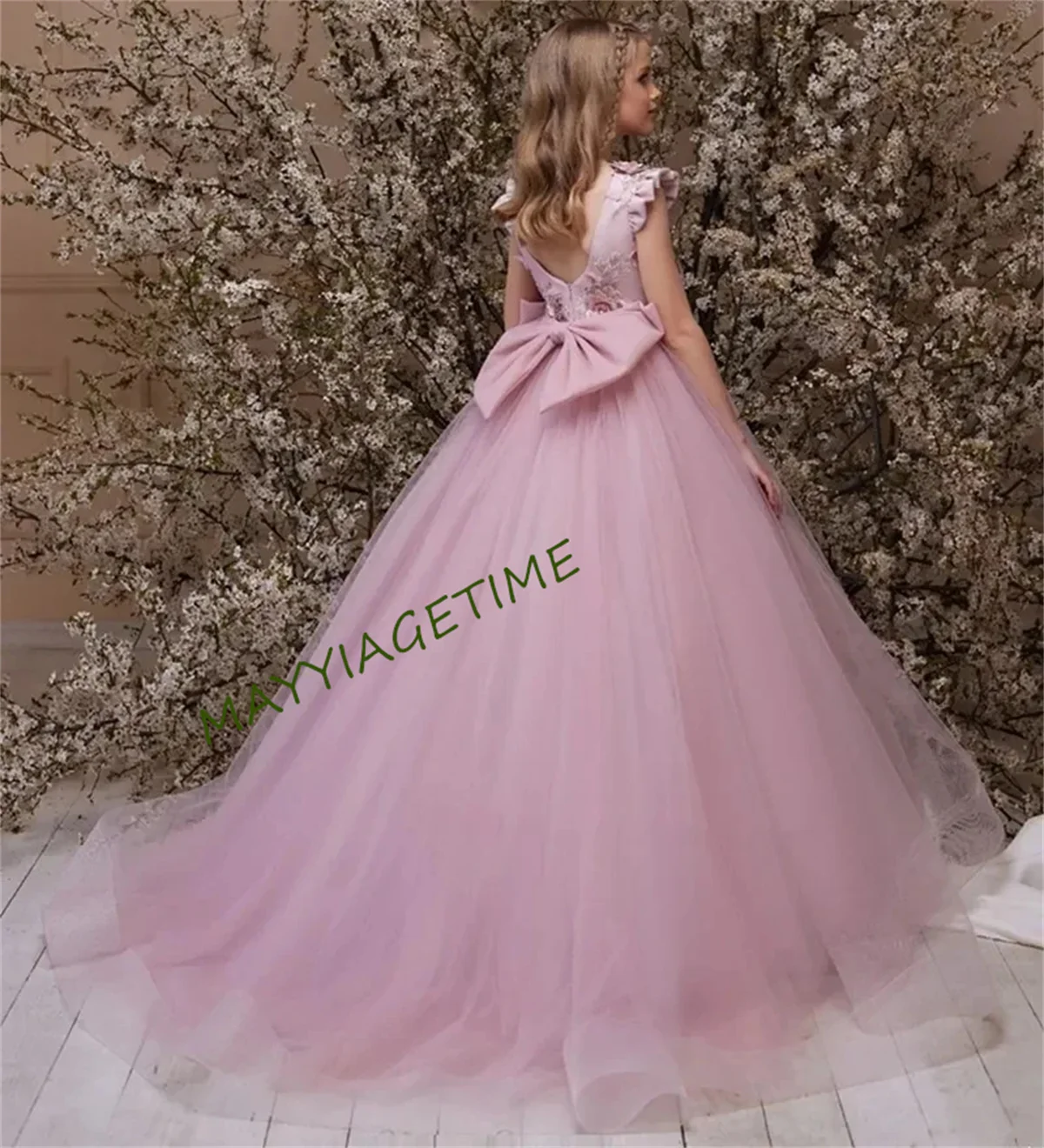 Eegant Tulle Applique Flowert Girl Dress For Wedding Backless Fluffy With Bow Pink Child First Eucharistic Birthday Party Dress
Eegant Tulle Applique Flowert Girl Dress For Wedding Backless Fluffy With Bow Pink Child First Eucharistic Birthday Party Dress
