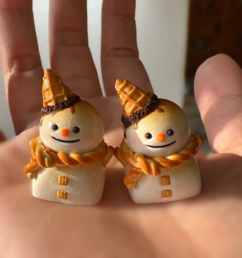 Cute Personality Snowman Keycaps Creative DIY Holiday Keyboard 3D Artisan Keycaps Cross Axis Mechanical Keyboard Custom Keycaps
Cute Personality Snowman Keycaps Creative DIY Holiday Keyboard 3D Artisan Keycaps Cross Axis Mechanical Keyboard Custom Keycaps