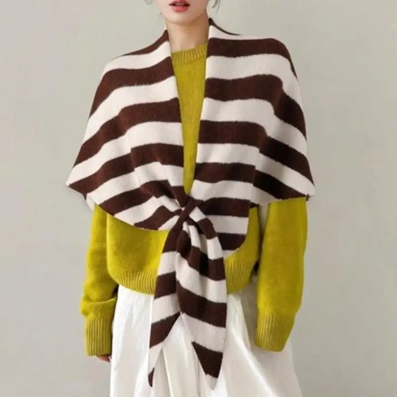 72xe полосатая шерстяная смесь треугольника Шал 
72xe полосатая шерстяная смесь треугольника Шал