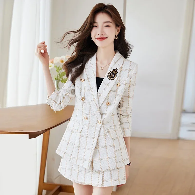 Fashion Woman 2024 Autumn Winter Small Fragrance Plaid Two-piece Set Tweed Double Breasted Blazer High Waist Shorts Skirts Suits
Fashion Woman 2024 Autumn Winter Small Fragrance Plaid Two-piece Set Tweed Double Breasted Blazer High Waist Shorts Skirts Suits
