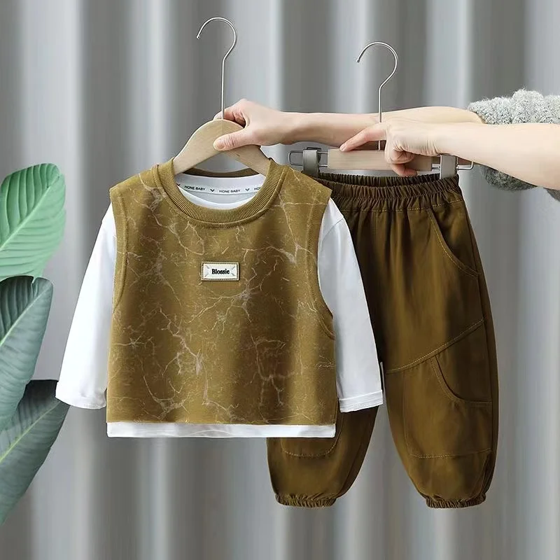 Hip Hop Boys Vest T-Shirt Pants 3PCS /Suits Boys Cool Street Dance Clothing Child Fashion Streetwear Clothes Set Kids Costume
Hip Hop Boys Vest T-Shirt Pants 3PCS /Suits Boys Cool Street Dance Clothing Child Fashion Streetwear Clothes Set Kids Costume