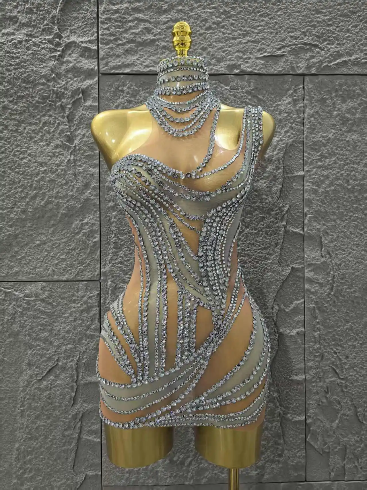 Блестящие кристаллы, прозрачные женские коктейльные платья, платья для празднования дня рождения, эластичный сценический костюм певицы
Блестящие кристаллы, прозрачные женские коктейльные платья, платья для празднования дня рождения, эластичный сценический костюм певицы