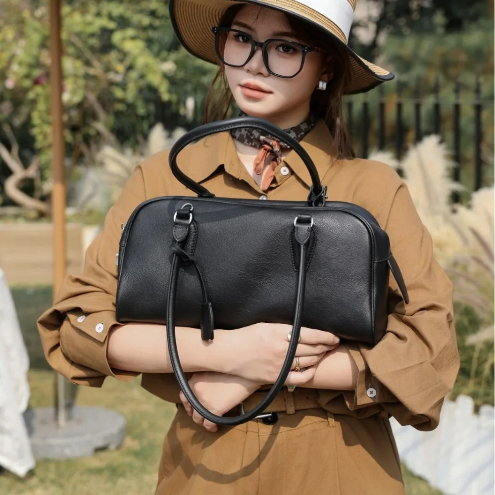 New Minimalist Old Money Armpit Bag Pillow Casual NicheDesign Versatile High Fashion Relaxation Daily Unique Watchable Comfort
New Minimalist Old Money Armpit Bag Pillow Casual NicheDesign Versatile High Fashion Relaxation Daily Unique Watchable Comfort