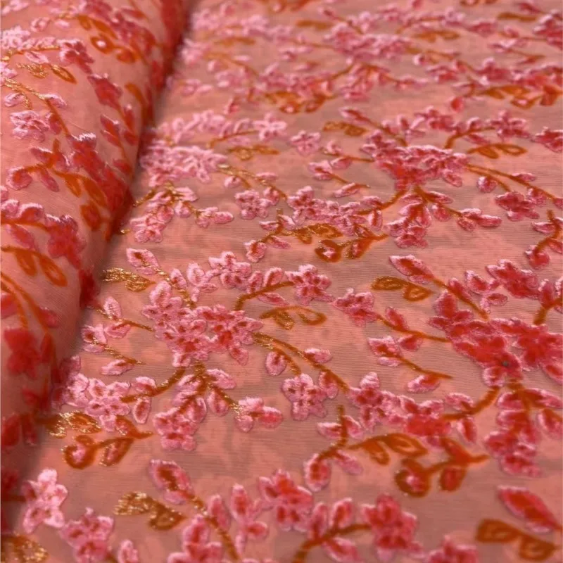 High-end custom-made floral velvet craft silk fabric new Chinese-style armored cheongsam
High-end custom-made floral velvet craft silk fabric new Chinese-style armored cheongsam