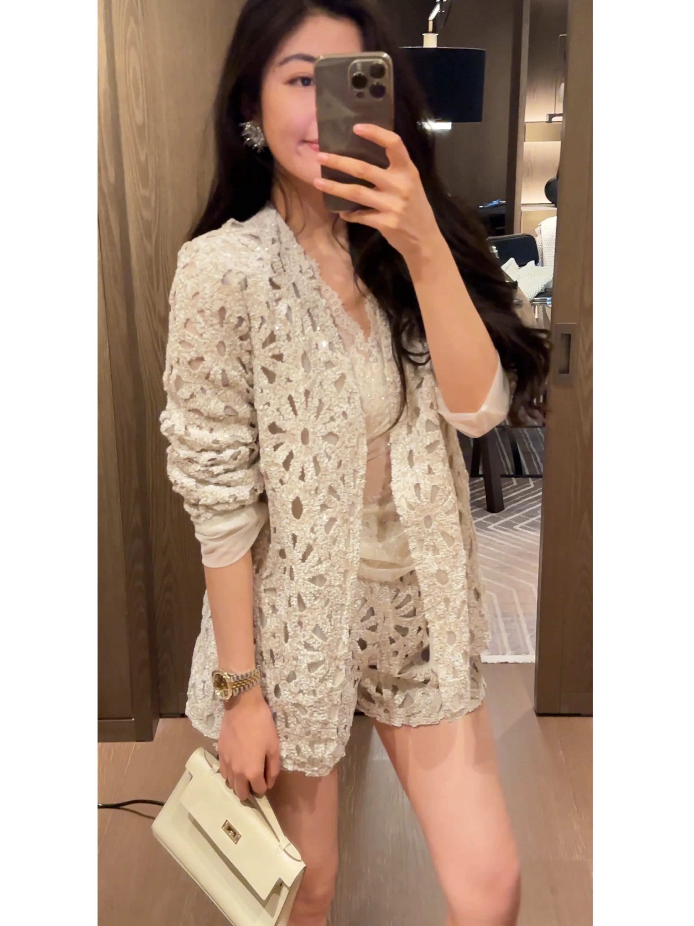 Elegant Hollow out Beaded Velvet Suit by NCOU Fashionable Miniature Luxury Design Spring 2026 Women's Traditional Chinese Sty...
Elegant Hollow out Beaded Velvet Suit by NCOU Fashionable Miniature Luxury Design Spring 2026 Women's Traditional Chinese Sty...