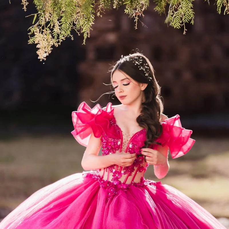 Customized rose red Off Shoulder Quinceanera Dress applique crystal beads layering Tull Lace vestidos de 15 Quinceanera
Customized rose red Off Shoulder Quinceanera Dress applique crystal beads layering Tull Lace vestidos de 15 Quinceanera 