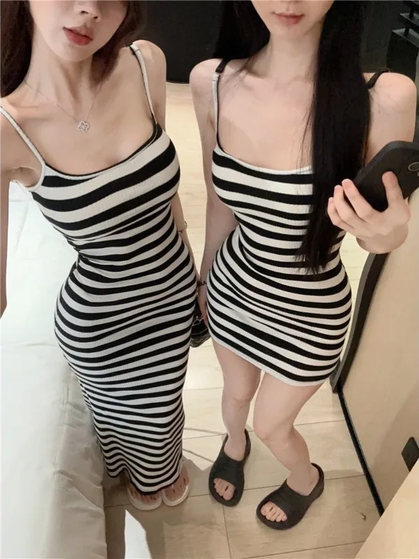 Spring Summer Slim Fit Striped Strapless Dress Comfortable U Neck High Waist Knitted a Line Skirt for Women Casual Fashion
Spring Summer Slim Fit Striped Strapless Dress Comfortable U Neck High Waist Knitted a Line Skirt for Women Casual Fashion