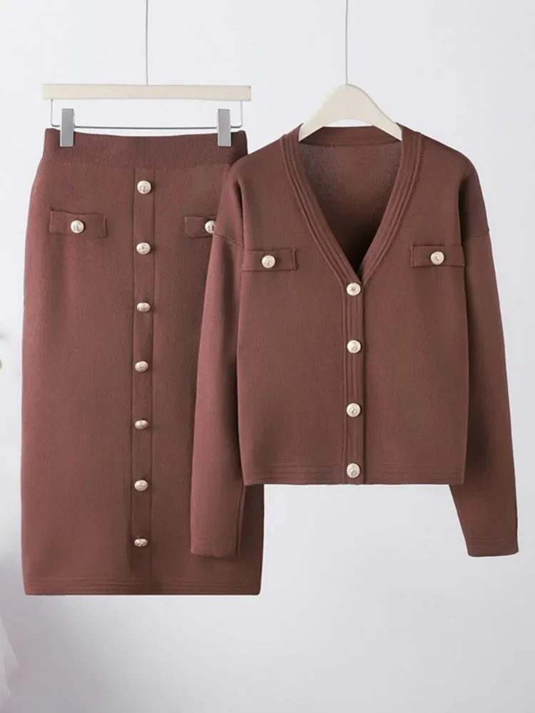 Elegant Knitted 2 Pieces Sets Korean High Waist Knit Skirts Outfit Women V-neck Single Breasted Short Cardigan Tops Conjuntos
Elegant Knitted 2 Pieces Sets Korean High Waist Knit Skirts Outfit Women V-neck Single Breasted Short Cardigan Tops Conjuntos