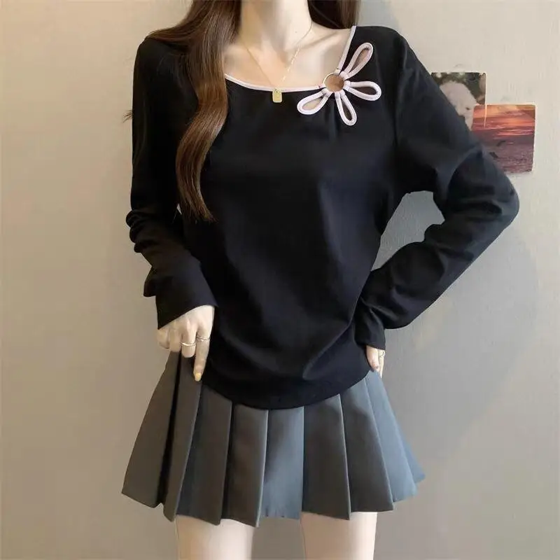 Kawaii Girl Fashion Tops Студенческая повседневная женская одежда с героями мультфильмов, большой размер, черная футболка с длинными рукавами и цветочным принтом, осенняя новинка
Kawaii Girl Fashion Tops Студенческая повседневная женская одежда с героями мультфильмов, большой размер, черная футболка с длинными рукавами и цветочным принтом, осенняя новинка
