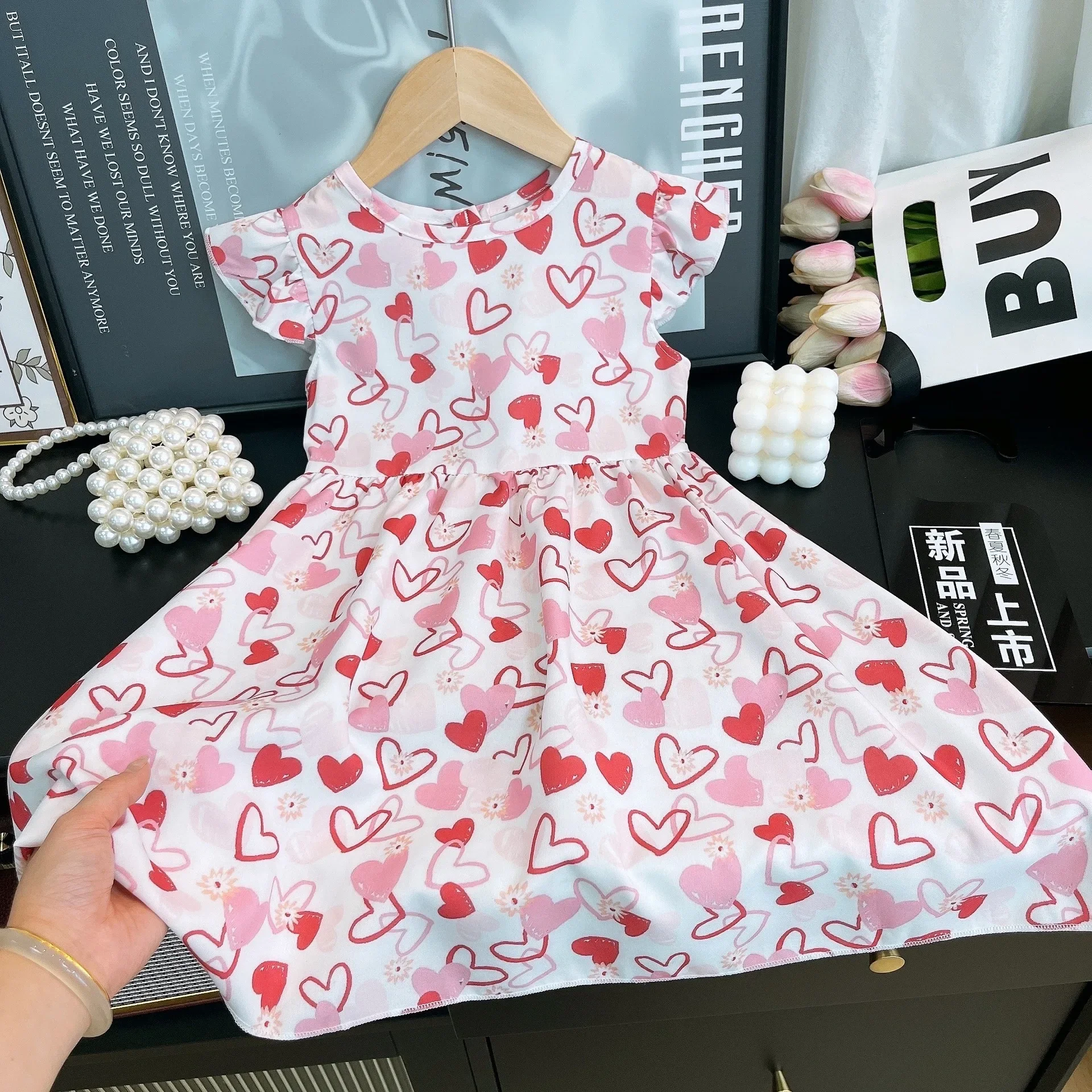 Girls Summer Thin Beach Dress Baby Girl Sweet Rainbow Flower Print Flutter Sleeve Princess A-line Dresses Sundress Clothing
Girls Summer Thin Beach Dress Baby Girl Sweet Rainbow Flower Print Flutter Sleeve Princess A-line Dresses Sundress Clothing