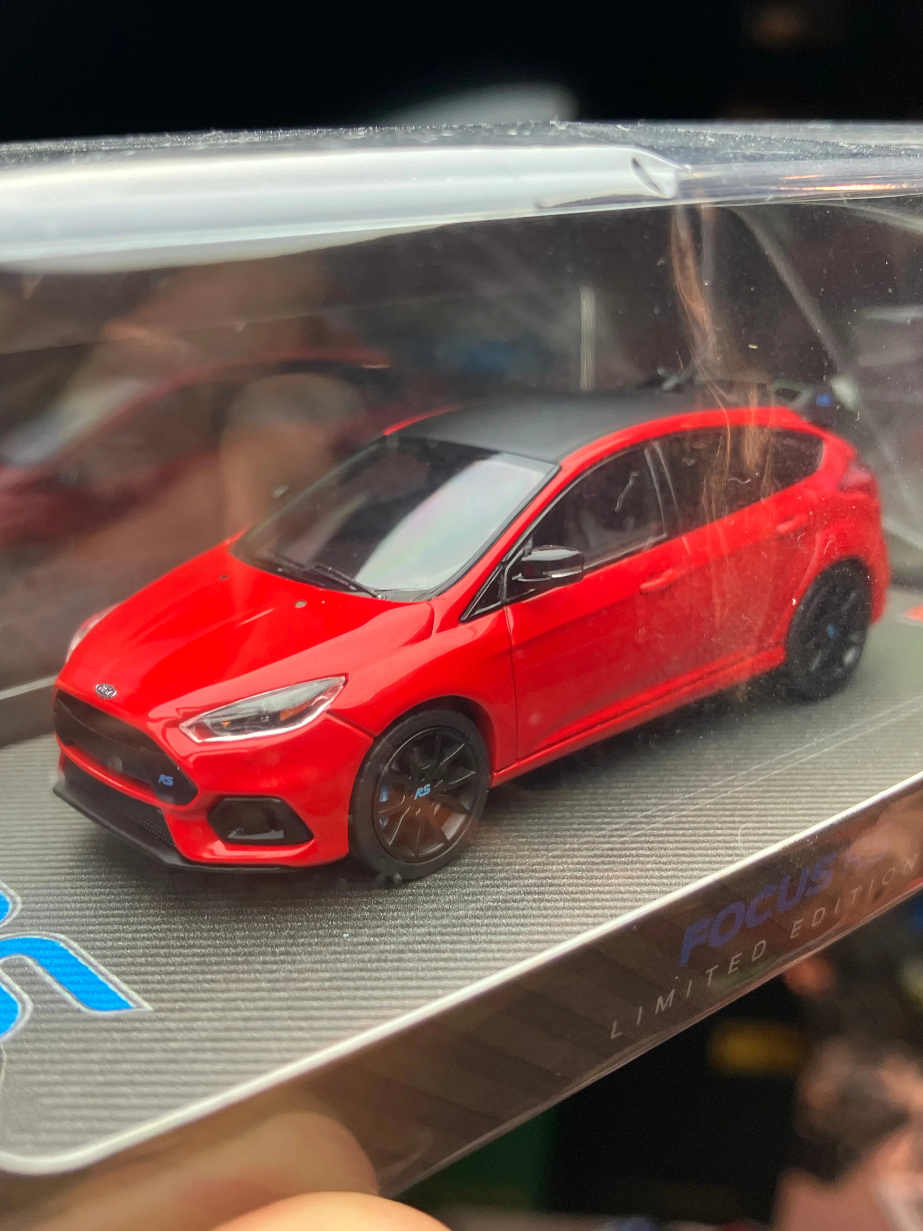 Sun Star 1/64 Alloy diecast car model Focus RS 2018 Red Model Car Collection Limited Edition
Sun Star 1/64 Alloy diecast car model Focus RS 2018 Red Model Car Collection Limited Edition