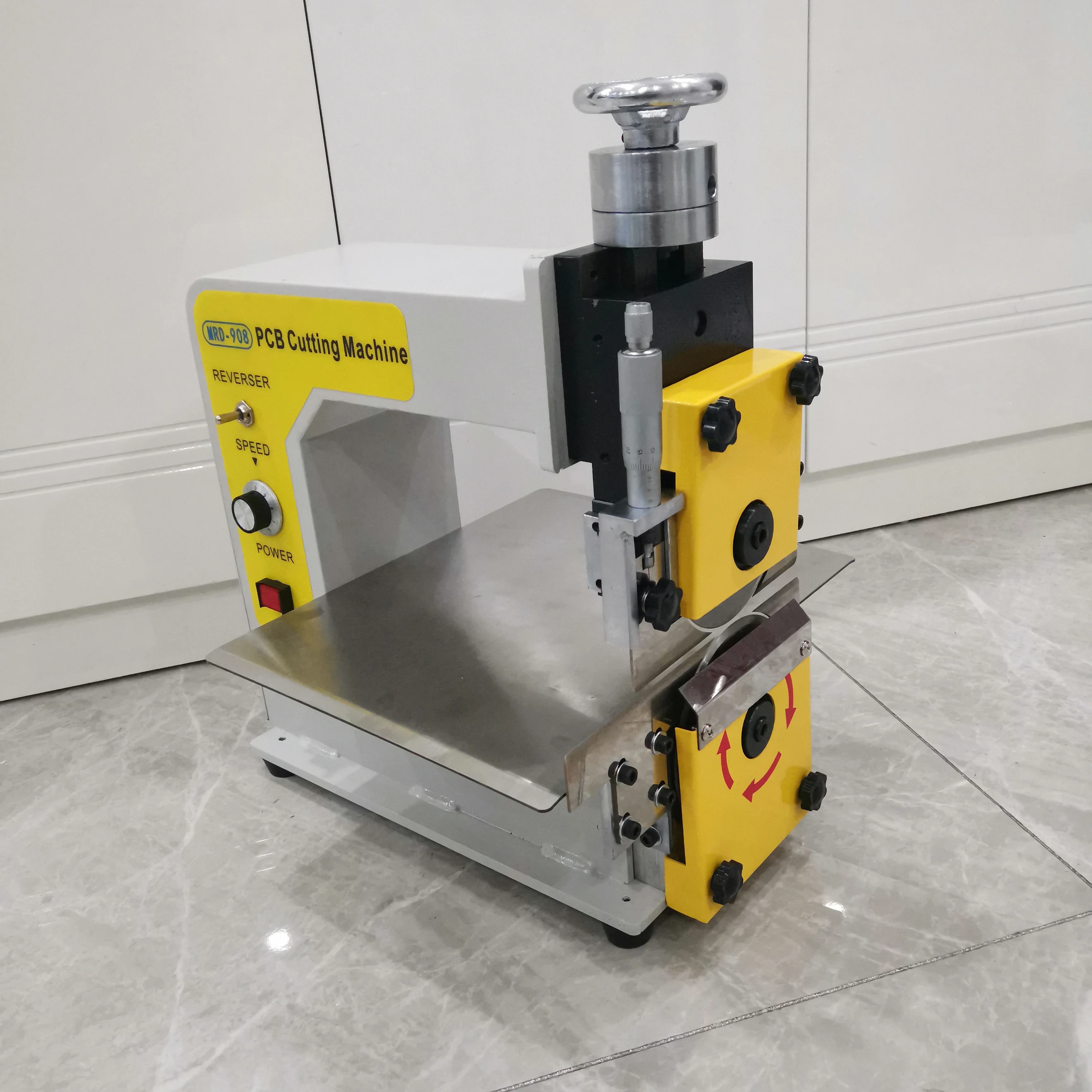 V-cut PCB Cutting Machine Groove Cutter Separator Machine for Pcb Separating 110V/220V
V-cut PCB Cutting Machine Groove Cutter Separator Machine for Pcb Separating 110V/220V