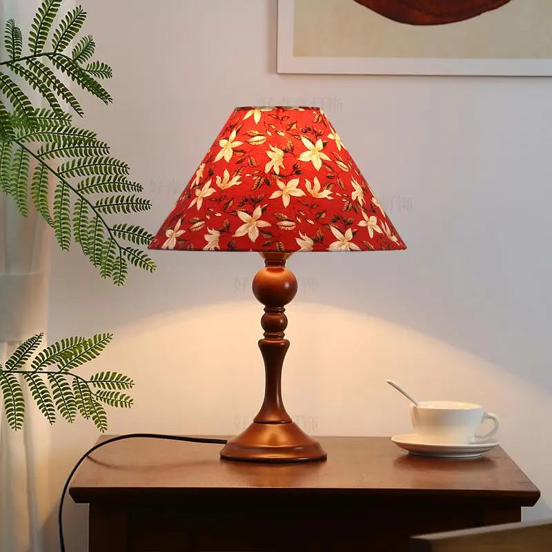 Song Dynasty Aesthetics 2025 New Master Bedroom Retro Desk Lamp Bedroom Bedside Lamp Medieval Advanced Wedding Dowry Everlight
Song Dynasty Aesthetics 2025 New Master Bedroom Retro Desk Lamp Bedroom Bedside Lamp Medieval Advanced Wedding Dowry Everlight