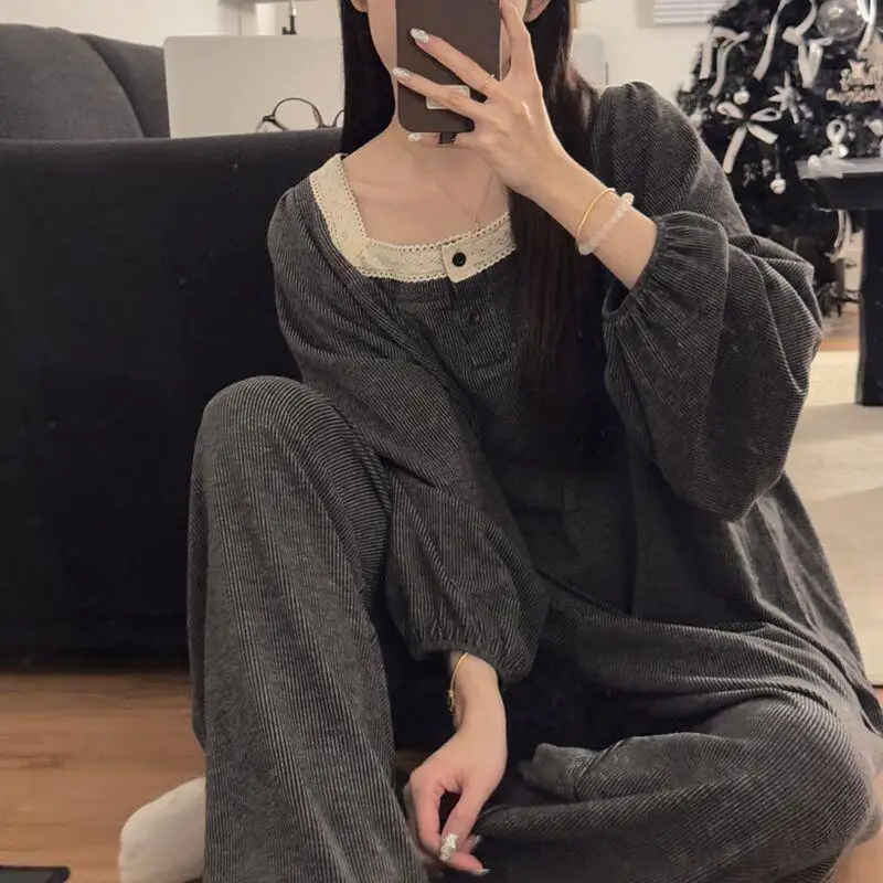 Пижамный комплект в стиле ретро, женский пижамный комплект, женские теплые зимние пижамы, модная домашняя одежда, милый и мягкий пижамный комплект
Пижамный комплект в стиле ретро, женский пижамный комплект, женские теплые зимние пижамы, модная домашняя одежда, милый и мягкий пижамный комплект