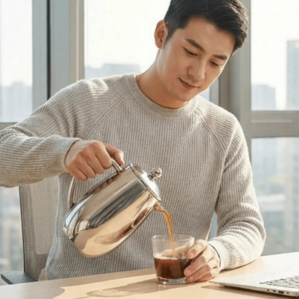304 Stainless Steel French Press Double Layer Insulated Pour-over Coffee Maker Mirror-like Drop-proof Coffee Pot Water Bar
304 Stainless Steel French Press Double Layer Insulated Pour-over Coffee Maker Mirror-like Drop-proof Coffee Pot Water Bar