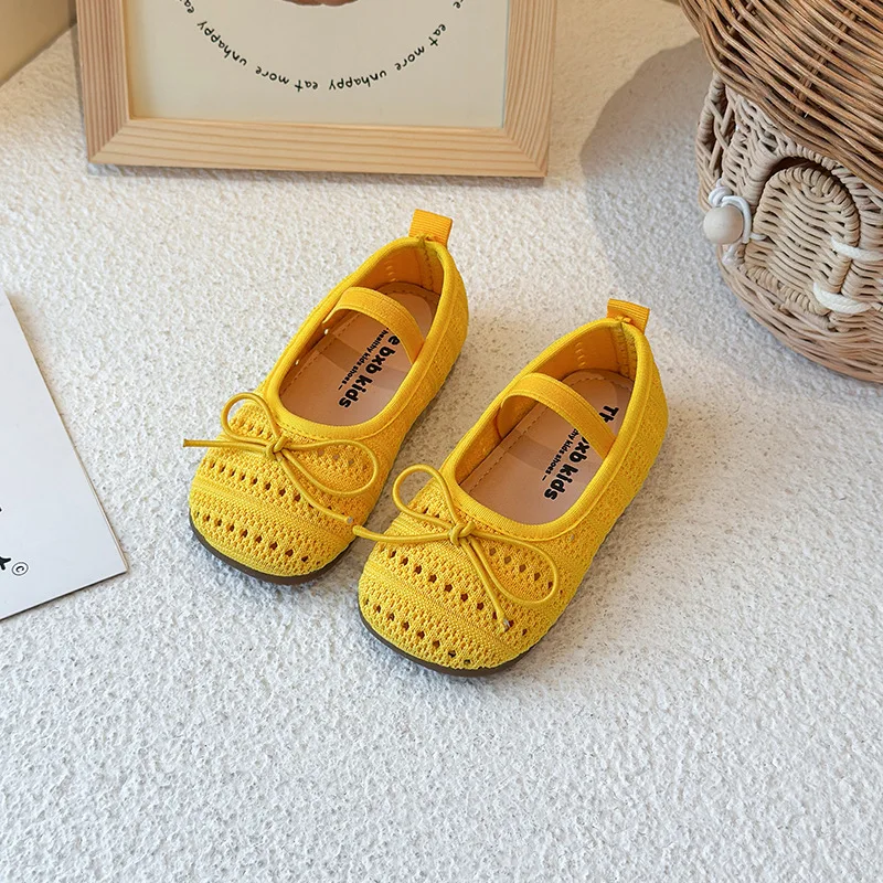 Girls' Baotou Sandals 2026 New Summer Children's Bow Princess Single Shoes Girls' Baby Breathable Knitted Shoes
Girls' Baotou Sandals 2026 New Summer Children's Bow Princess Single Shoes Girls' Baby Breathable Knitted Shoes