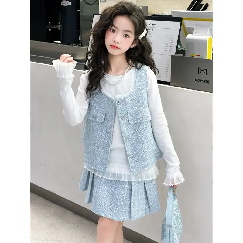 Girls' Half length Skirt Set Spring and Autumn New Style Children's Vest Shirt Hundred fold Skirt Sweet Three piece Set
Girls' Half length Skirt Set Spring and Autumn New Style Children's Vest Shirt Hundred fold Skirt Sweet Three piece Set