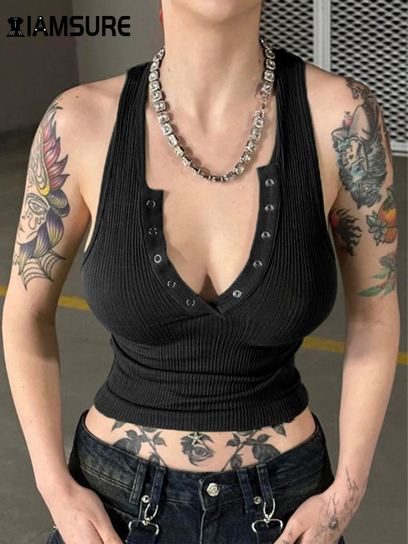 IAMSURE Basic Slim Solid Crop Top Casual Button Deep V-Neck Sleeveless Tank Tops Women 2024 Summer Fashion Streetwear Ladies
IAMSURE Basic Slim Solid Crop Top Casual Button Deep V-Neck Sleeveless Tank Tops Women 2024 Summer Fashion Streetwear Ladies