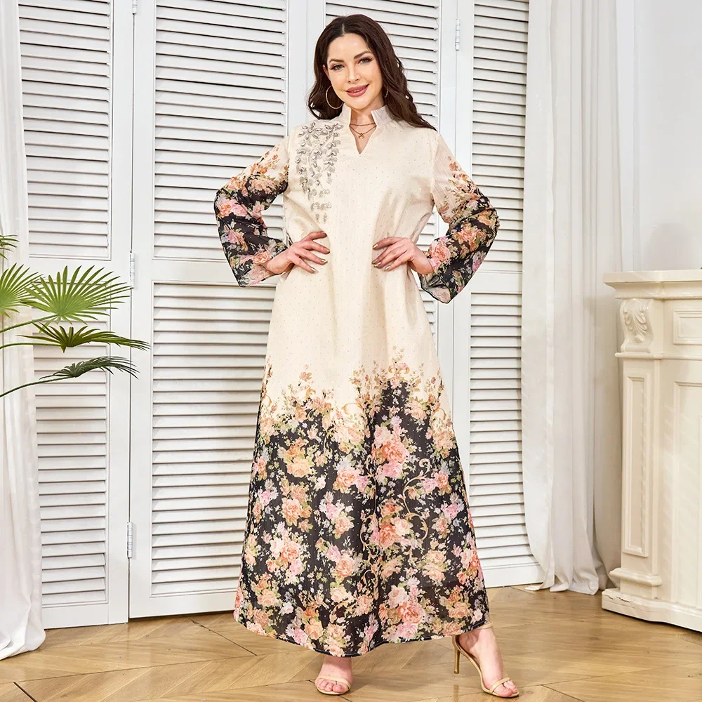 Middle Eastern Muslim Robes. Stylish Diamond-encrusted Ethnic-style and Elegant Dresses for Ladies From Saudi Arabia. S-XXL
Middle Eastern Muslim Robes. Stylish Diamond-encrusted Ethnic-style and Elegant Dresses for Ladies From Saudi Arabia. S-XXL
