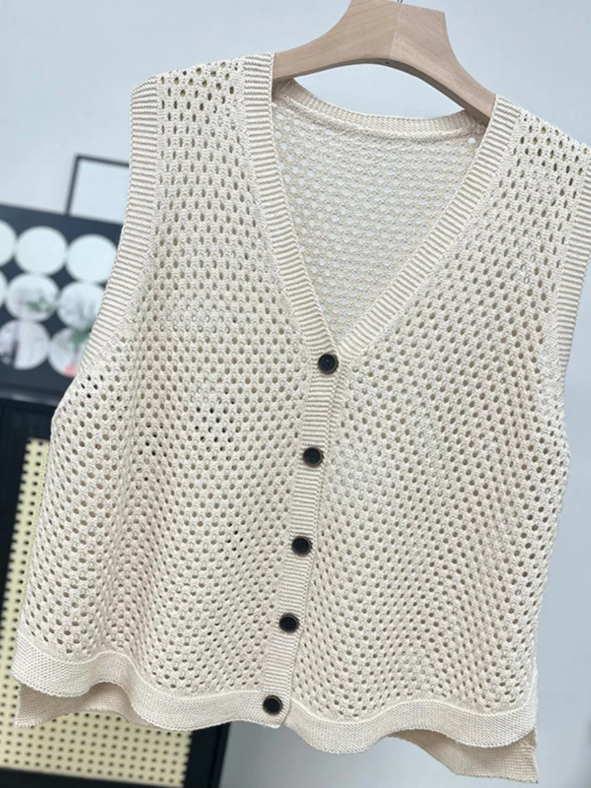 Свободный вязаный хлопковый жилет-кардиган для женщин, весна-осень, новинка, с ажурным дизайном, большие размеры, для повседневной носки
Свободный вязаный хлопковый жилет-кардиган для женщин, весна-осень, новинка, с ажурным дизайном, большие размеры, для повседневной носки