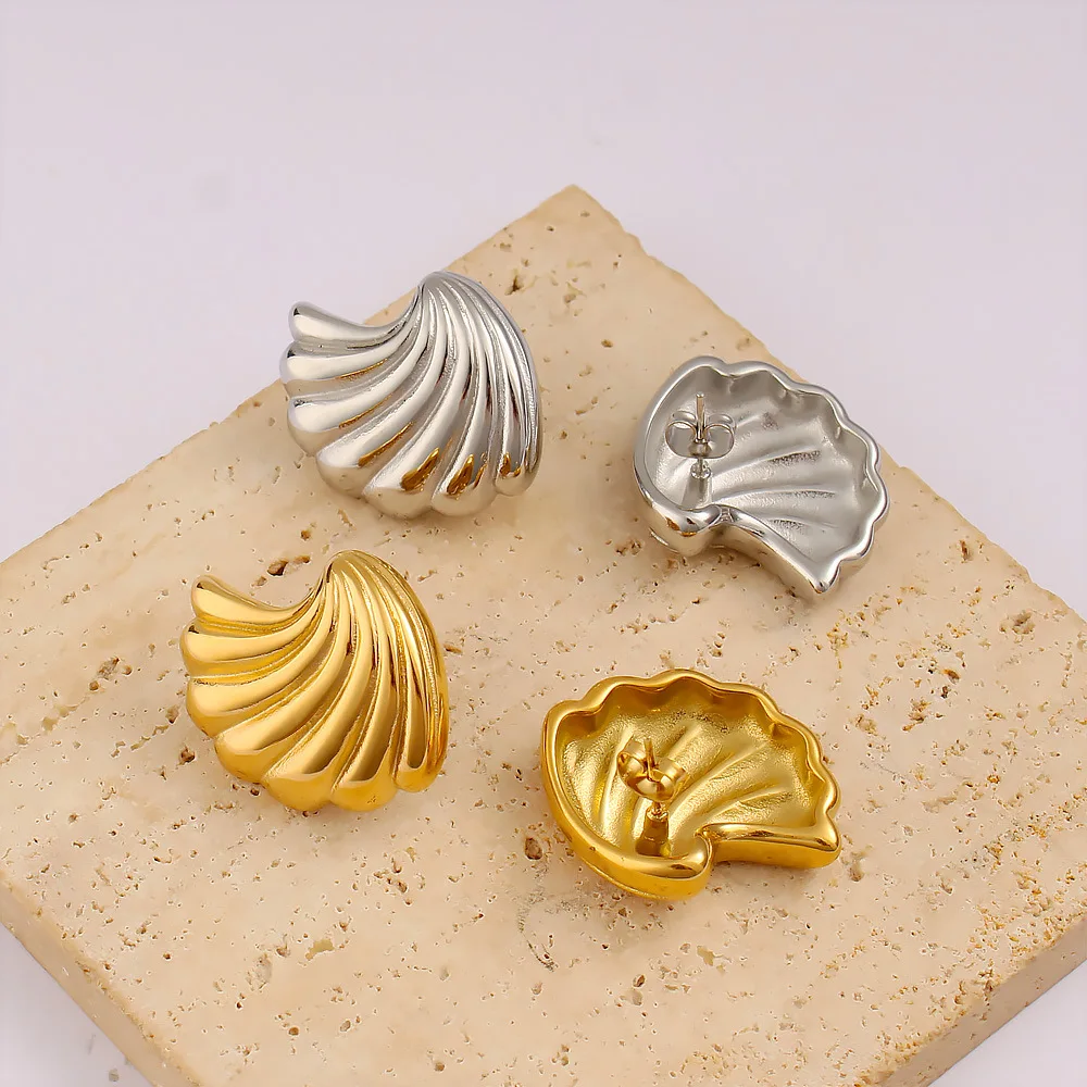 DIY accessories new casual style 18k gold stainless steel stud earrings ins women's fashion versatile fan shell earrings wholesa
DIY accessories new casual style 18k gold stainless steel stud earrings ins women's fashion versatile fan shell earrings wholesa