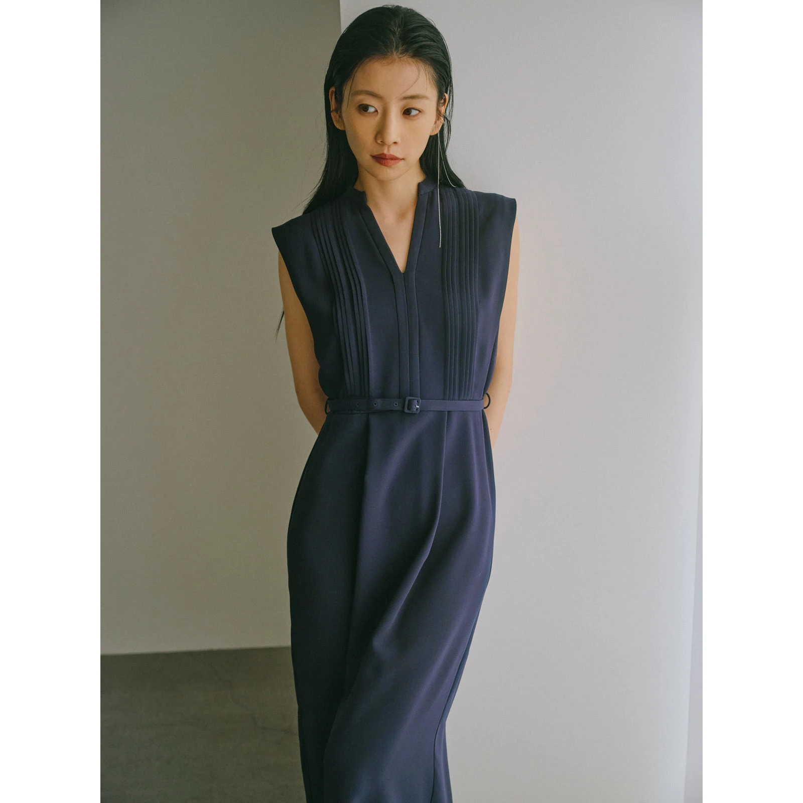 Elite OL Anuns 26 Acetate Fiber V-neck Tuck Pleat H-type Vest Dress Casual High Waist Split Backless Summer Women's Dress
Elite OL Anuns 26 Acetate Fiber V-neck Tuck Pleat H-type Vest Dress Casual High Waist Split Backless Summer Women's Dress