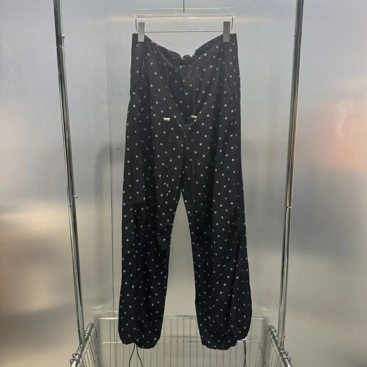 South Oil 2026 Summer New Style Retro Polka Dot Elastic Waist Slimming Versatile Casual Pants Trendy Youthful Personality
South Oil 2026 Summer New Style Retro Polka Dot Elastic Waist Slimming Versatile Casual Pants Trendy Youthful Personality
