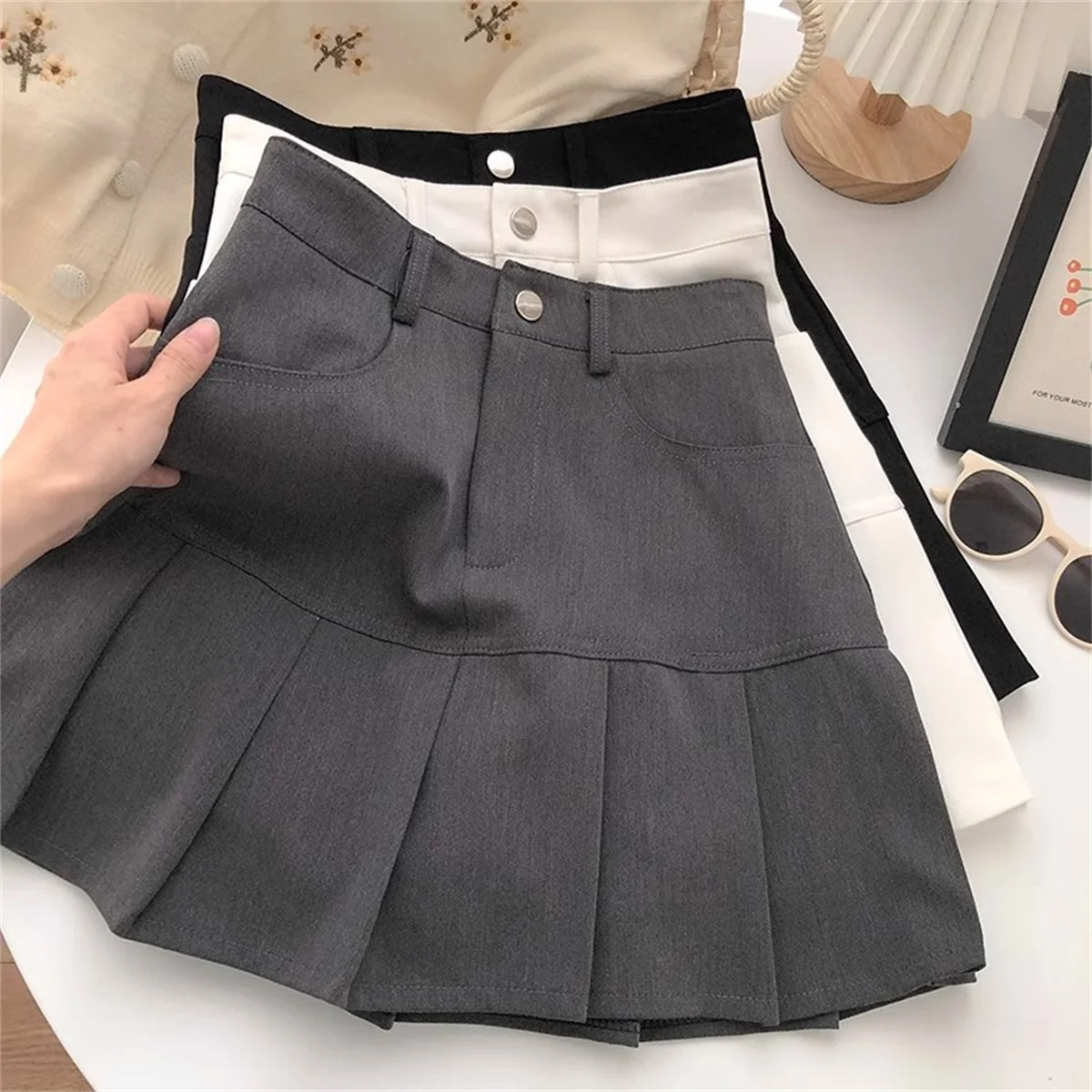 2026 Pleated Skirt Shorts for Women Black High Waist Mini Shorts Summer Preppy Style Basic Skort Dress Holiday Casual Skirts
2026 Pleated Skirt Shorts for Women Black High Waist Mini Shorts Summer Preppy Style Basic Skort Dress Holiday Casual Skirts