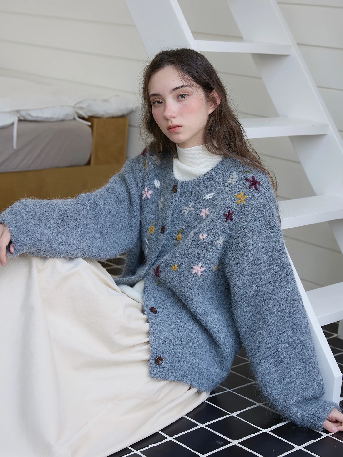 Willbewell Vintage round Ne Knitted Sweater Flower Embroidery Open Cardigan Loose Fit Long Sve Autumn Winter Wo...
Willbewell Vintage round Ne Knitted Sweater Flower Embroidery Open Cardigan Loose Fit Long Sve Autumn Winter Wo...