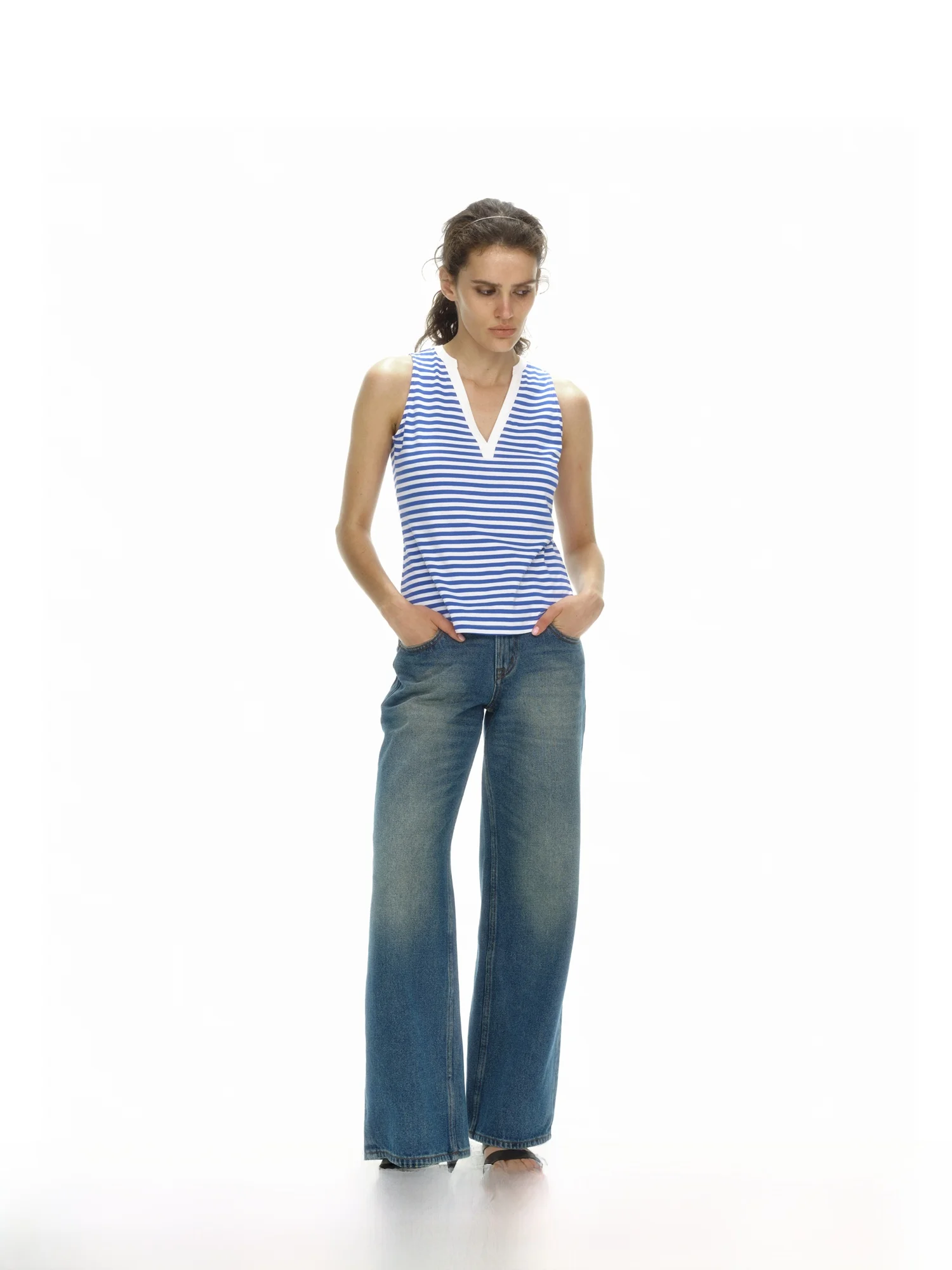Slim Fit Navy Blue Striped V Neck Patchwork Sleeveless Top Women's Commute Style Cotton Blend Summer Outerwear
Slim Fit Navy Blue Striped V Neck Patchwork Sleeveless Top Women's Commute Style Cotton Blend Summer Outerwear
