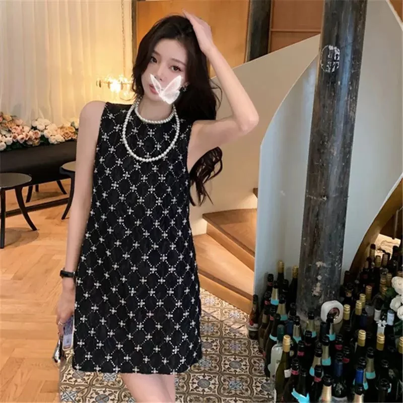 Новая летняя юбка-сарафан Sweet Doll с блестящими и роскошными вышивками, утягивающая, А-силуэт, с завышенной талией, круглый вырез, Z...
Новая летняя юбка-сарафан Sweet Doll с блестящими и роскошными вышивками, утягивающая, А-силуэт, с завышенной талией, круглый вырез, Z...