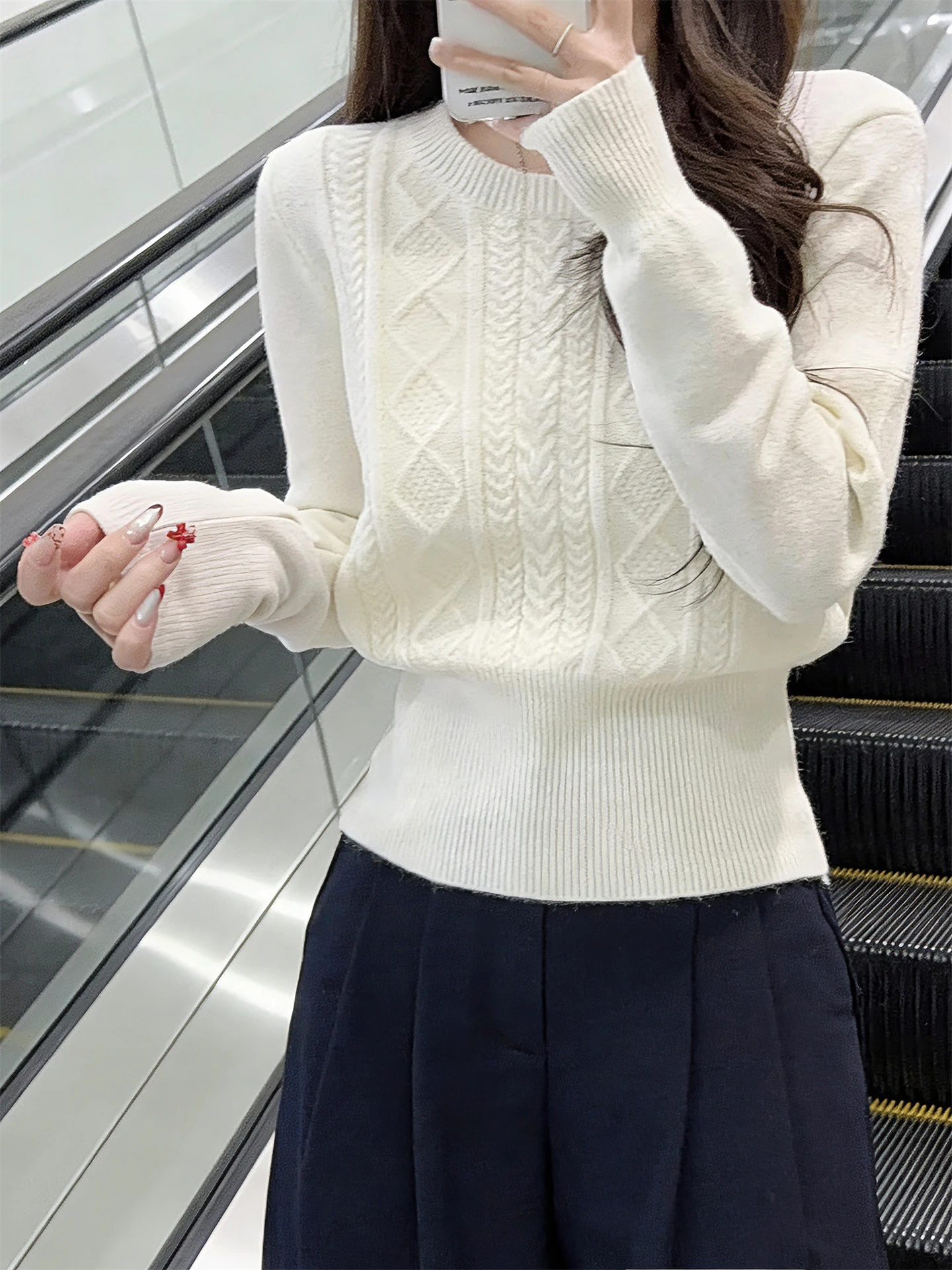Korean Style Knitted Long Sleeve Women's Top Waist-Cinching Design Innerwear Outerwear Capable Base Layer Spring Fashion
Korean Style Knitted Long Sleeve Women's Top Waist-Cinching Design Innerwear Outerwear Capable Base Layer Spring Fashion