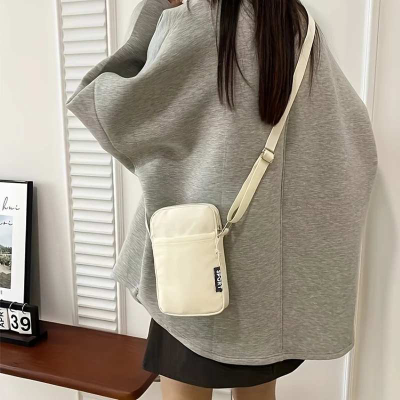 New Fashion Women's Messenger Mobile Phone Bag All-match Mini Vertical Coin Purse Simple Candy Color Shoulde Bag
New Fashion Women's Messenger Mobile Phone Bag All-match Mini Vertical Coin Purse Simple Candy Color Shoulde Bag