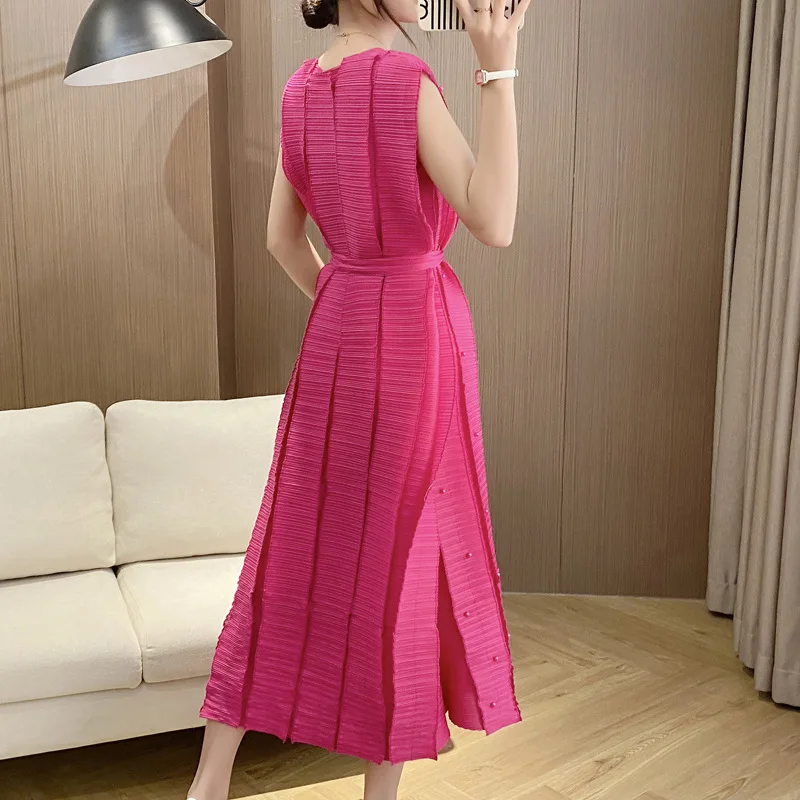 Miyake Pleated Sleeveless Sexy Evening Party Dress for Women 2023 New Ruffles Beaded O-Neck Dresses Summer Clothing
Miyake Pleated Sleeveless Sexy Evening Party Dress for Women 2023 New Ruffles Beaded O-Neck Dresses Summer Clothing