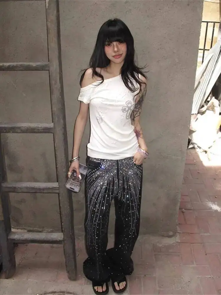 2025 Summer Punk Women's American Jeans Starry Sky Rhinestone Unique Design Y2K E Girl Visual Style
2025 Summer Punk Women's American Jeans Starry Sky Rhinestone Unique Design Y2K E Girl Visual Style