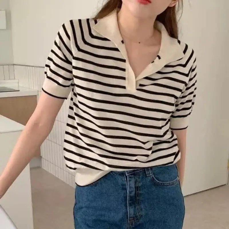Korean Ins Style Simple Summer Retro Collar Striped Thin Knit Shirt Top Loose Versatile Short Sleeved Polo for Women
Korean Ins Style Simple Summer Retro Collar Striped Thin Knit Shirt Top Loose Versatile Short Sleeved Polo for Women