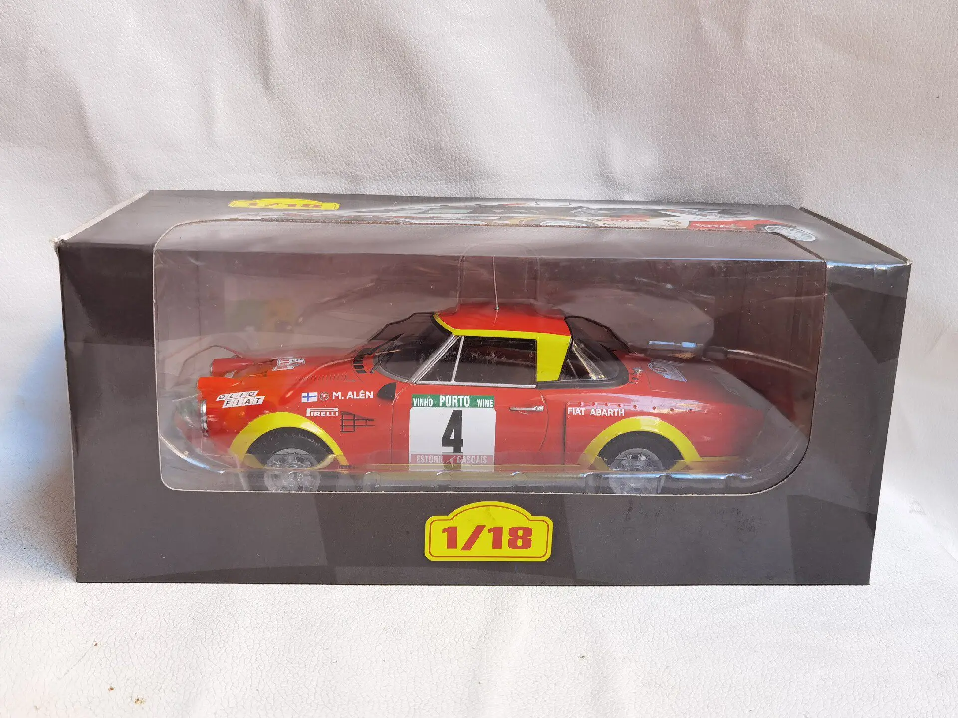 Diecast IXO 1/18 Scale FIAT 124 ABARTH Racing G5 Alloy Car Model
Diecast IXO 1/18 Scale FIAT 124 ABARTH Racing G5 Alloy Car Model