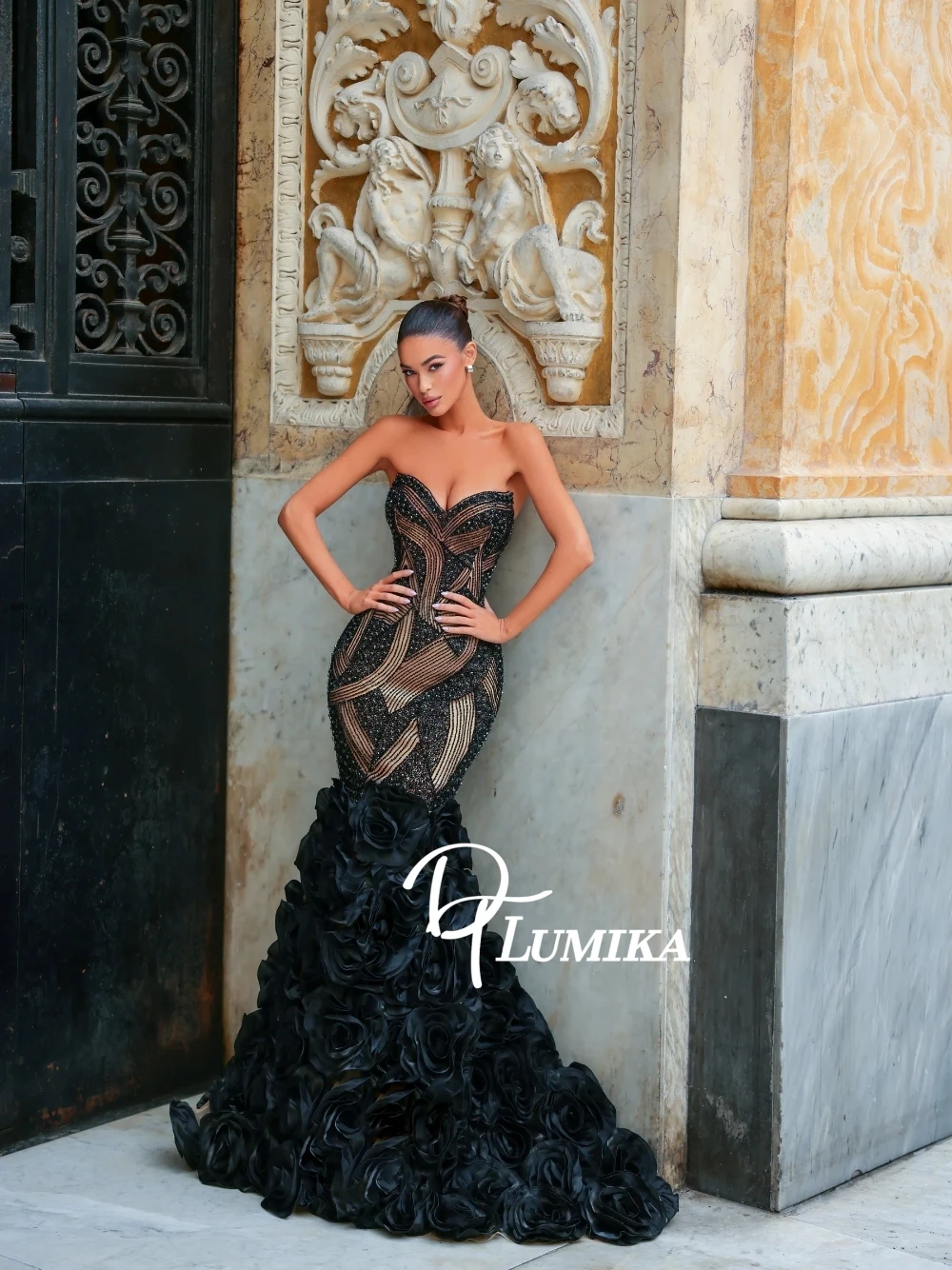 DTLumika Black Gold Beaded Mermaid Evening Gowns Delicate V Neck 3D Rose Floral Train Formal Gala Party Dresses For Women
DTLumika Black Gold Beaded Mermaid Evening Gowns Delicate V Neck 3D Rose Floral Train Formal Gala Party Dresses For Women