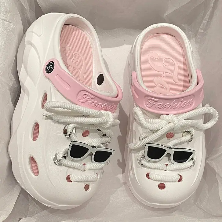 2024 New Summer Slippers Women Slides Men Bathroom Flip Flops Home Anti-Skid Flat Shoes Outdoor Funny Sandals
2024 New Summer Slippers Women Slides Men Bathroom Flip Flops Home Anti-Skid Flat Shoes Outdoor Funny Sandals