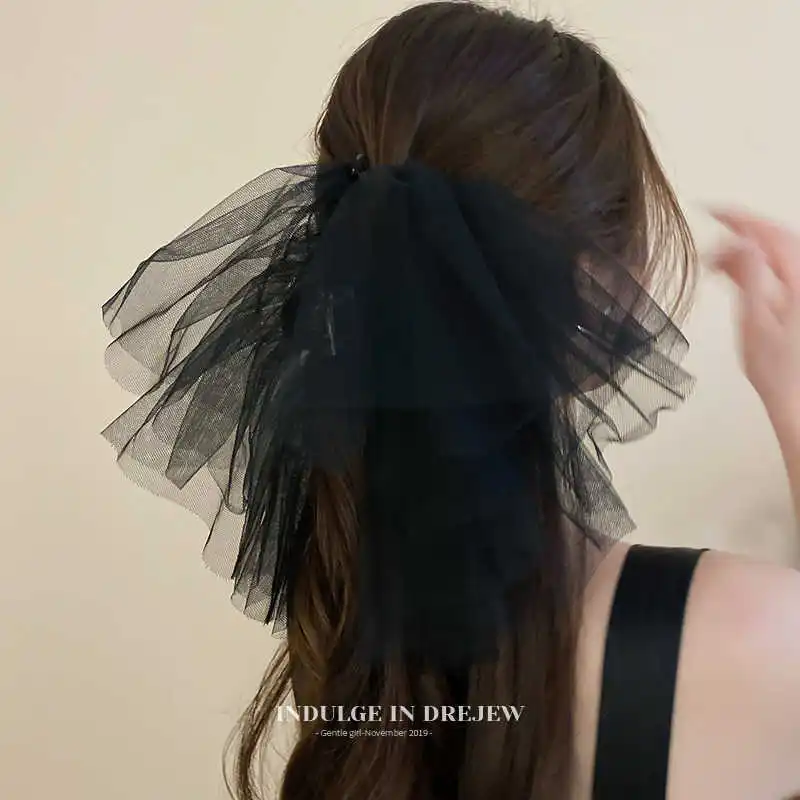 Super fairy veil hair increase volume large grab clip for women high-end exquisite shark clip high-end sense back head hair clip
Super fairy veil hair increase volume large grab clip for women high-end exquisite shark clip high-end sense back head hair clip