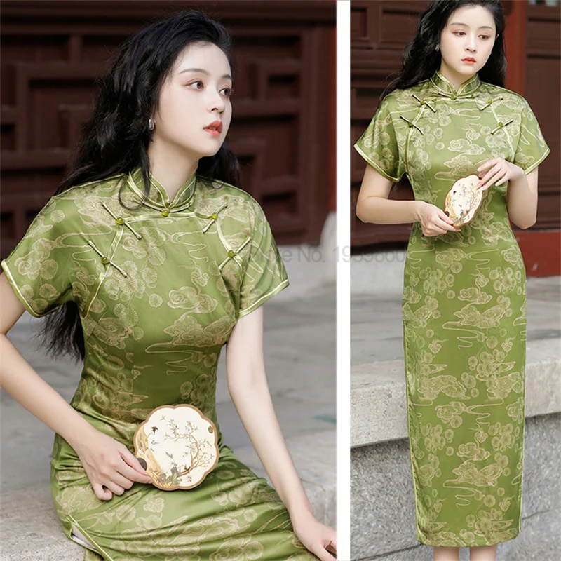 Printed Qipao Dress Classic Long Chinese Traditional Women Dresses Formal Side Split Party Gown Vintage Cheongsam With Buttons
Printed Qipao Dress Classic Long Chinese Traditional Women Dresses Formal Side Split Party Gown Vintage Cheongsam With Buttons