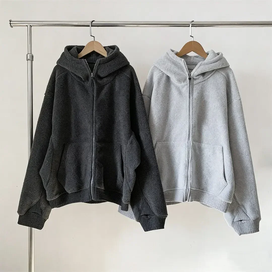 Japanese GDW series snowflake plush woolen threaded mouth thickened thermal hooded sweater jacket
Japanese GDW series snowflake plush woolen threaded mouth thickened thermal hooded sweater jacket