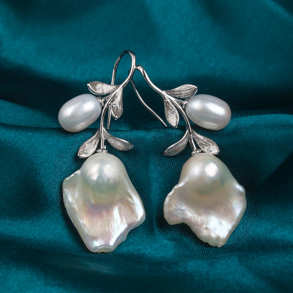 Luxury Pearl Earrings with Like Rose Flower, Mystical Celestial Jewelry, Gift for Witchy Friends PE043
Luxury Pearl Earrings with Like Rose Flower, Mystical Celestial Jewelry, Gift for Witchy Friends PE043