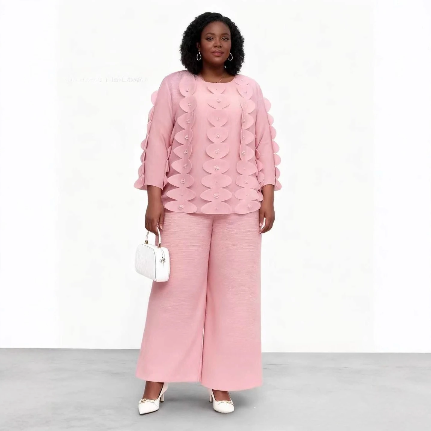 Miyake Pleated Two-piece Set New Top Crew Neck Pullover Loose T-shirt Wide-leg Pants Suit Women's Clothing
Miyake Pleated Two-piece Set New Top Crew Neck Pullover Loose T-shirt Wide-leg Pants Suit Women's Clothing