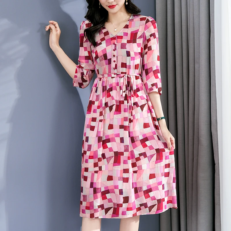 100% Real Silk Women's Summer Dress V-neck Three Quarter Sleeve Elegant Dresses For Women Plaid Print Woman Long Dress A-line
100% Real Silk Women's Summer Dress V-neck Three Quarter Sleeve Elegant Dresses For Women Plaid Print Woman Long Dress A-line