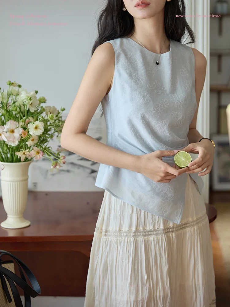 Moriirose Light Blue round Ne Printed Pleated Split Design Women's Summer Slim Fit irt Vintage Sle ort Length Top
Moriirose Light Blue round Ne Printed Pleated Split Design Women's Summer Slim Fit irt Vintage Sle ort Length Top