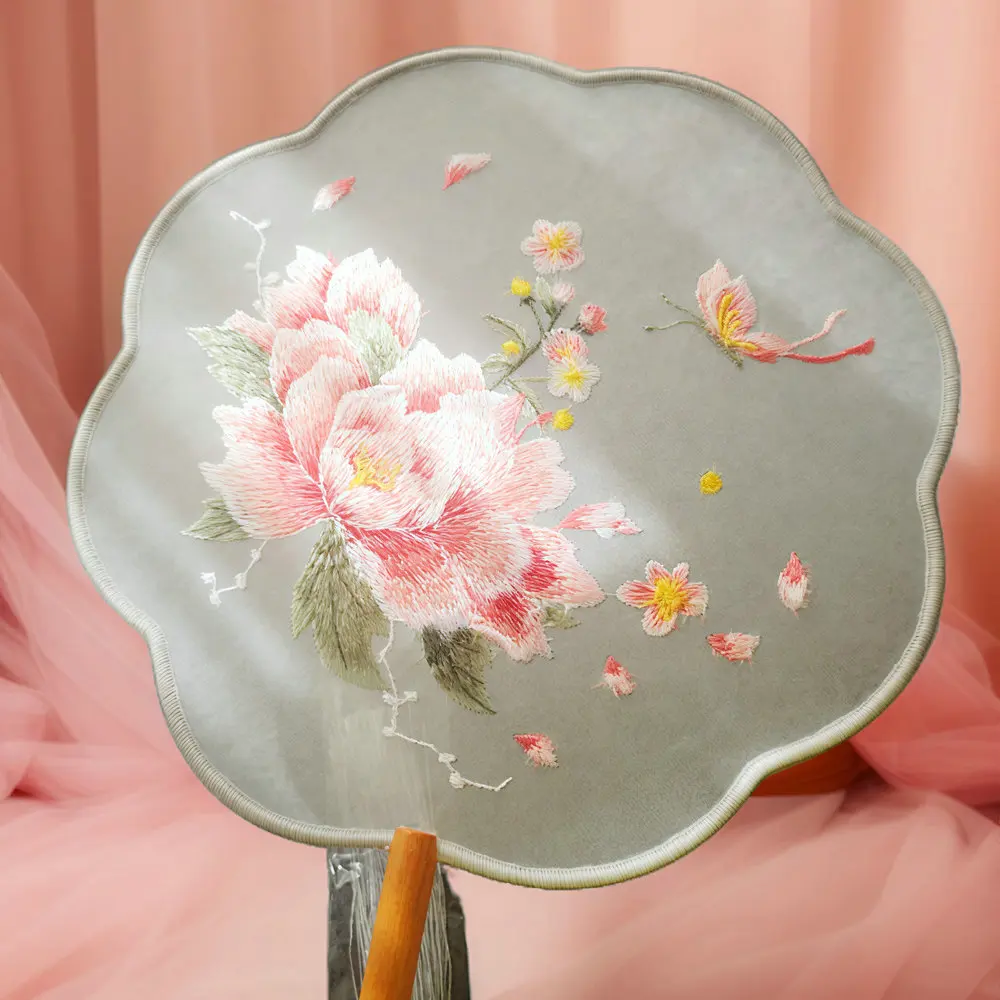 Oriental Double-Sided Suzhou Embroidery Silk Fan Traditional Craft Round Shape Handfan With Tessels Tuanshan Hanfu Aeccessories
Oriental Double-Sided Suzhou Embroidery Silk Fan Traditional Craft Round Shape Handfan With Tessels Tuanshan Hanfu Aeccessories